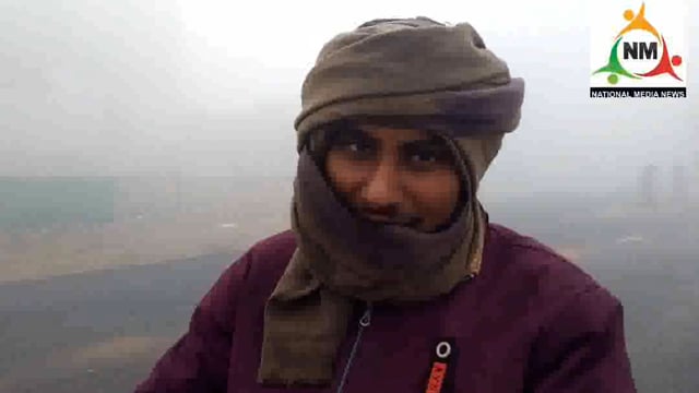 सोमवार सुबह पड़े घने कोहरे में लाईट जलाकर कछुए की चाल में चलते नजर आए वाहन,
लोगों पर जमकर सितम ढाह रही कड़ाके की सर्दी।