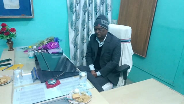 लखीसराय के डीएम सूरजगढ़ा प्रखंड कार्यालय पहुंचकर प्रखंड विकास पदाधिकारी  को दिए आवश्यक निर्देश