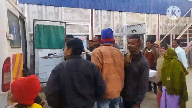 पेड़ काटने के दौरान कैथा गांव का 20 वर्षीय युवक11हजार हाईटेंशन करंट की चपेट में आने से जख्मी प्राथमिक उपचार के बाद रेफर