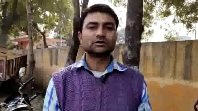 बलरामपुर: कोतवाली देहात क्षेत्र के गिद्धरैंया ग्राम के पीड़ित युवक ने डीएम से लगाई गुहार।