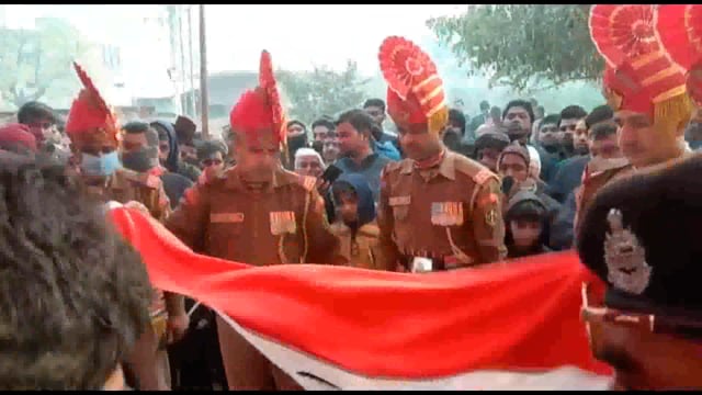 प्रतापगढ़ के लाल ने देश के लिए दी शाहदत, गार्ड ऑफ आनर के साथ नम नयनों से हुआ अन्तिम संस्कार