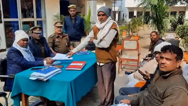 थाना त्रिलोकपुर में थाना समाधान दिवस का हुआ आयोजन 12 में से 8 का हुआ सफल निस्तारण