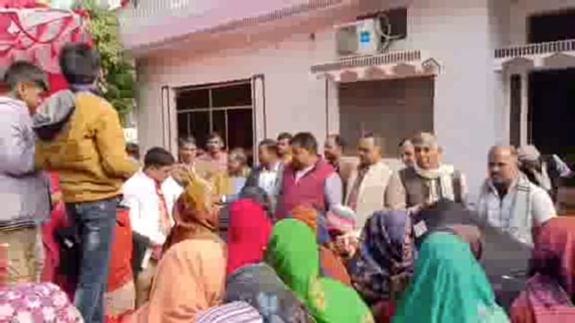 वजीरगंज में कंबल वितरण कार्यक्रम का हुआ आयोजन