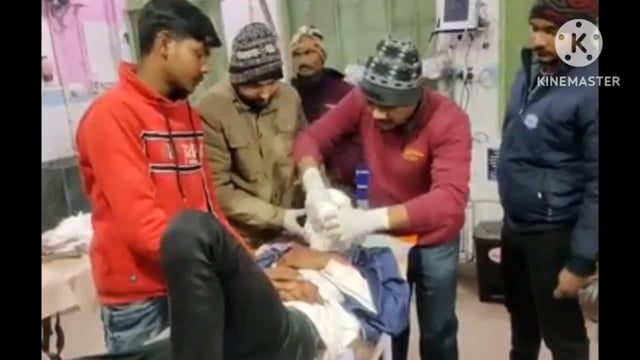 भितीया के पास बाइक व पिकअप की आमने-सामने की टक्कर में 3 लोग जख्मी प्राथमिक उपचार के बाद भागलपुर रेफर