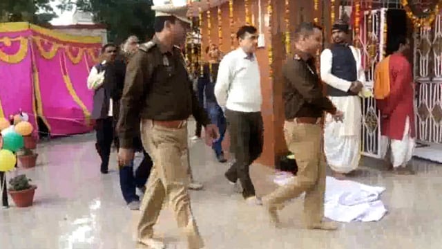 एस पी ने हनुमान जी की पूजा अर्चना उपरांत चौकी व थाना परिसर जीर्णोधार का उद्घाटन किया
ASP,SDM,CO ने समाज के लिए रखे विचार