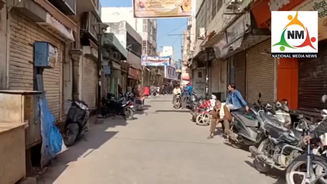 वृंदावन के व्यापारियों ने कोरिडोर के विरोध में बंद रखा बाजार पसरा रहा सन्नाटा श्रद्धालुओं को प्रसाद लेने में हुई परेशानी