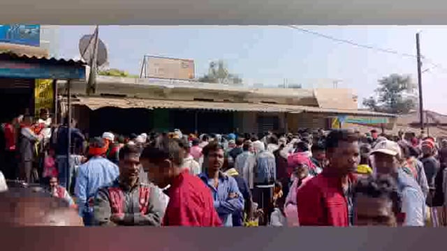 सहकारी समितियों में धान बिक्री के उपरांत बैंक शाखाओं से राशि आहरण में हलकान व परेशान
#SURAJPUR_NEWS
#chhattisgarh 