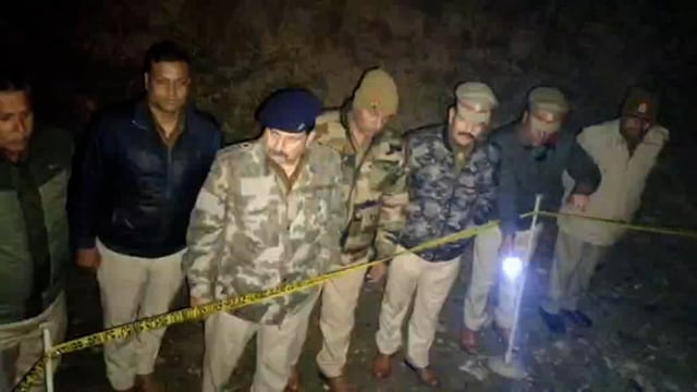 मुठभेड़ में पकड़ा इनामी बदमाश 