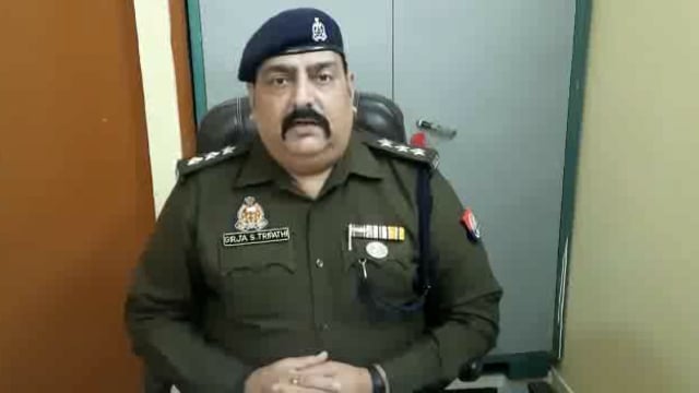 जालौन
छेड़-छाड़ के बाद परिजनों से दुर्व्यवहार से क्षुब्द किशोरी ने की आत्महत्या
परिजनों की तहरीर पर पुलिस ने मुकदमा दर्ज