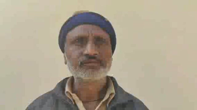 ग्रामीणों ने कोटेदार पर लगाया आरोप कचड़ा मिलाकर खाद्यान्न वितरित कर रहा है कोटेदार
