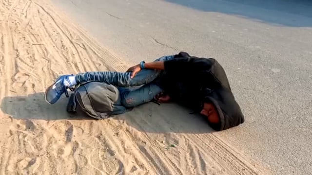 कोतवाली खेर परिसर के समीप नशे में धुत लावारिस अवस्था में मिला पुलिस ने सामुदायिक स्वास्थ्य केंद्र कराया भर्ती