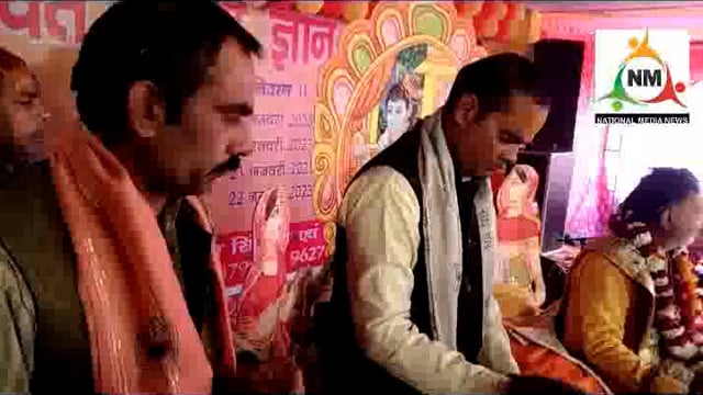 वृंदावन डांगोली रोड पर पानीगांव में चल रही श्रीमद्भागवत कथा में धूमधाम से मनाया गया कृष्ण प्राकट्य उत्सव।