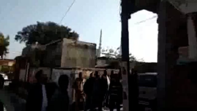 कोंच विद्युत विभाग की विजिलेंस व स्थानीय टीम ने नगर में चलाया चेकिंग अभियान


