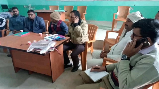 गणतंत्र दिवस को लेकर सूर्यगढ़ा प्रखंड मुख्यालय स्थित अंबेडकर सभा भवन में प्रखंड प्रमुख की अध्यक्षता में हुई एक बैठक