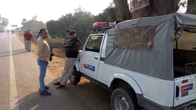कुर्मा बाजार के समीप स्पेशल वाहन जांच पुलिस ने अभियान चलाकर वसूला 5000 जुर्माना