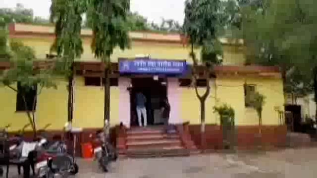 बस्थानकातून महिलेंचे 1 लाख 40 हजार रुपये किंमतीचे सोन्याचे दागिने अज्ञात चोरट्याने पळवले