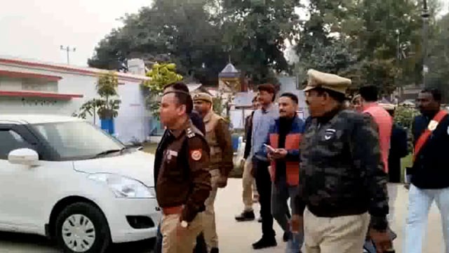 लालगंज कोतवाली का डीएम व एसपी ने किया निरीक्षण
पार्क बनाने को जमीन चिन्हित किया गया
एसडीएम लालगंज सौम्य मिश्रा की बाइट