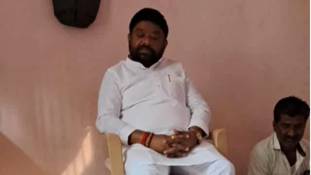 हनुमान नगर येथील गरगटे कुटुंबियांचे माजी आमदार सुधाकर भालेराव यांच्याकडून सांत्वन