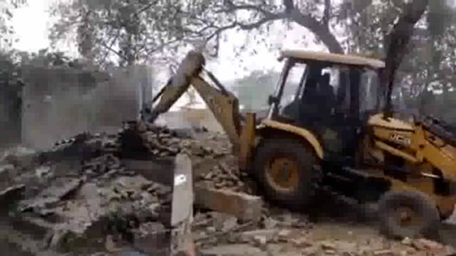 अवैध कब्जेदारों पर चला प्रसाशन का बुलडोजर, करोड़ों की जमीन खाली करायी गयी
नगर पालिका अकबरपुर मे गर्जा बुलडोजर