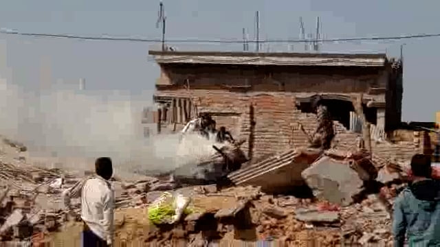 गैस सिलेंडर फटने से मची तबाही थाना मोतीपुर क्षेत्र की है घटना