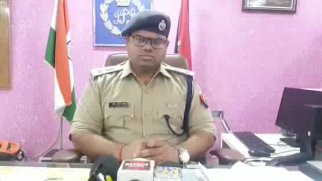 सेवा को चुस्त और दुरुस्त रखने के लिए जिले में 8 पुलिसकर्मियों के कार्य क्षेत्र में किया गया फेरबदल एसपी ने दी जानकारी