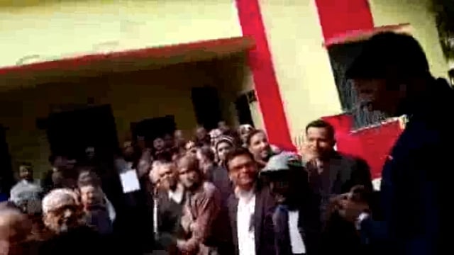 राज्यपाल को संबोधित  एक ज्ञापन बार एसोसिएशन ने उपजिलाधिकारी को सौंपा




रिपोर्ट विवेक द्विवेदी
 