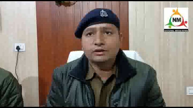 पुलिस ने चोरी के रुपयों के साथ एक चोर को किया गिरफ्तार,
 साथ ही एक अवैध तमंचा और चोरी के साढ़े तीन लाख रुपए पकड़े।