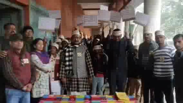 छात्र-छात्राओं ने निकाली रैली एसडीएम ने दिखाई हरी झंडी मतदाताओं को किया जागरूक


