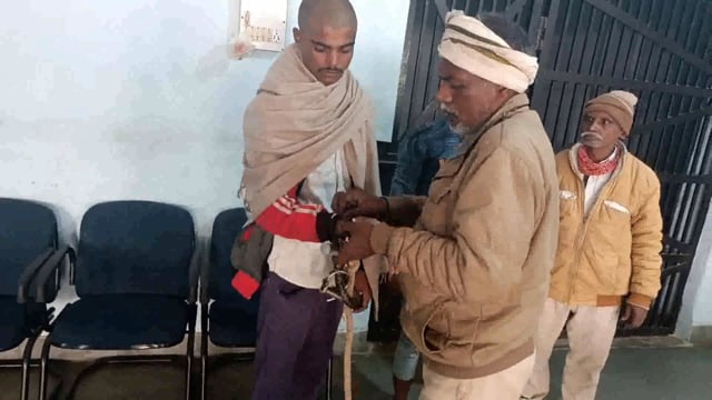 दो शराब तस्कर को सूरजगढ़ा थाना पुलिस के द्वारा गिरफ्तार कर उसे भेजा गया जेल