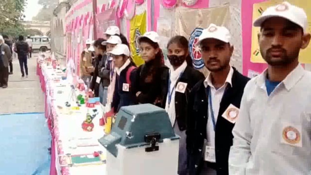 मतदान दिवस पर मतदाताओं को दिलाई गई मतदान करने की शपथ तहसील मांट में सम्पन हुआ मतदान दिवस