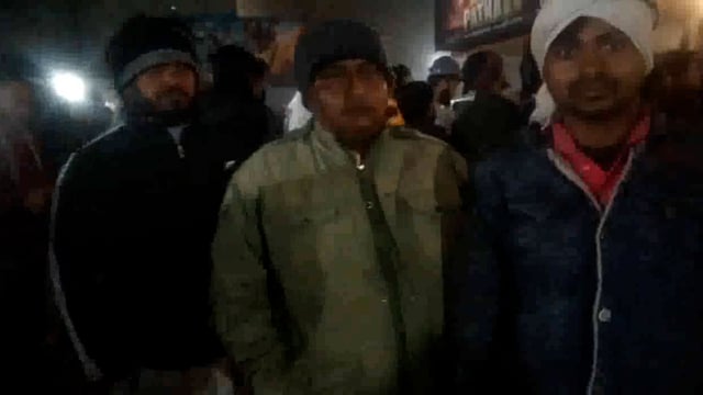 जनपद अलीगढ़ डीडी सिनेमा हॉल मैं पठानकोट मूवी का हुआ शुभारंभ प्रशासन अलर्ट रहा