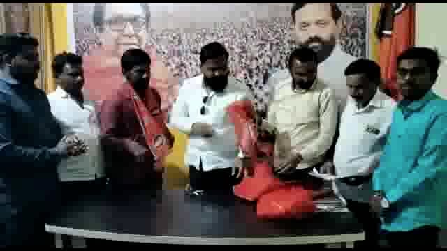 तालुक्यातील अनेक युवकांनी केला मनसेत प्रवेश