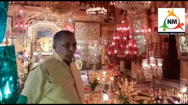वृंदावन के शाह जी मंदिर में बसंत पंचमी पर्व पर खोला गया बसंती कमरा, लाईटों की रोशनी में जगमगाता हुआ।