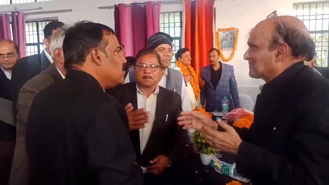 टैक्स बार एसोसिएशन के अधिवक्ताओं ने ज्ञापन सौंपा