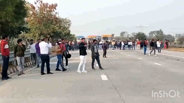 मथुरा के  यमुना एक्सप्रेसवे के मायल स्टोन64 पर हुए भीषण सडक हादसे में इलाज के दौरान 2 वर्षीय बच्चे की मौत कराई रिपोर्ट