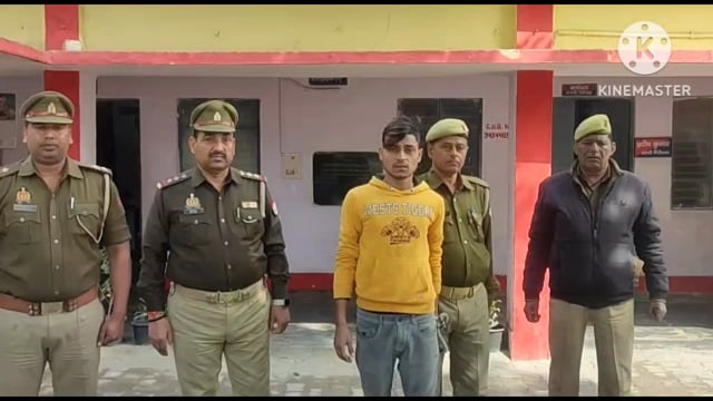 मांट पुलिस ने यमुना एक्सप्रेस वे भीम अंडरपास के नीचे से अवैध तमंचा सहित युवक को गिरफ्तार कर भेजा जेल
संवाददाता पंकज सिंह