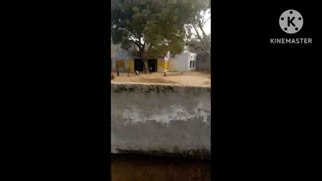 विकास कार्य ना होने के कारण नारकीय जीवन जीने को मजबूर बिरजूगढ़ी निवासी
जनप्रतिनिधियों पर भेदभाव करने का ग्रामीणों नेलगाया