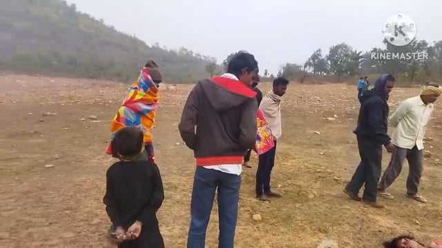 फुल्लीडुमर प्रखंड के बिलासी बांध के पूरब किनारे में अज्ञात महिला का नग्नशव मिलनेसे क्षेत्र में फैली सनसनी,पहुंचे चौकीदार