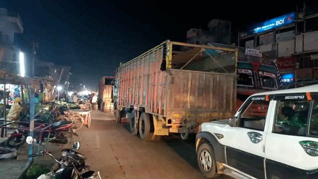 सूरजगढ़ा बाजार एनएच 80 पर प्रतिदिन जाम लगने से आम लोगों को होती है परेशानी