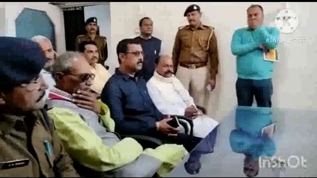 मुख्यमंत्री  के समाधान यात्रा को लेकर आदर्श थाना  सूरजगढ़ा में लखीसराय के डीएम एवं एसपी के द्वारा की गई बैठक