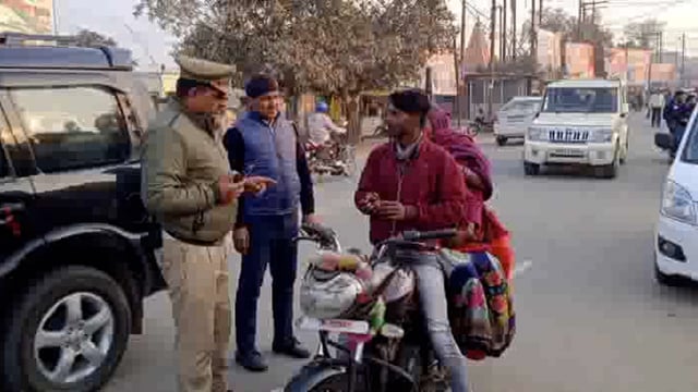 इटवा सहित जिले में यातायात नियमों का उल्लंघन करने वाले 31 वाहनों से पुलिस में वसूल किया ₹30500 का शमन शुल्क