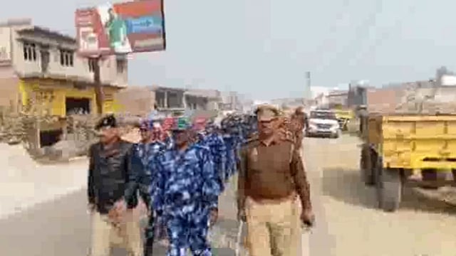 आगामी त्यौहारों में शांति व्यवस्था में खलल डालने पर कार्रवाई तय CO डुमरियागंज राणा महेंद्र प्रताप सिंह ।