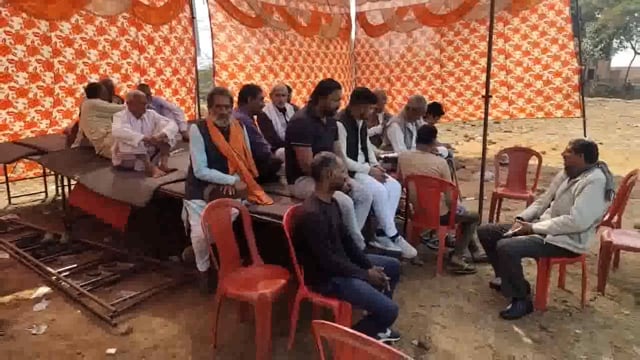 तीसरे दिन भी जारी रहा धरना