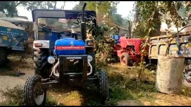 अवैध बालू उठाव को लेकर अमरपुर पुलिस के द्वारा छापेमारी कर 7 ट्रैक्टर को किया जप्त