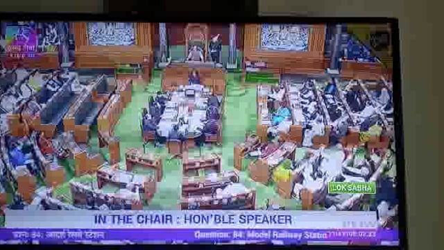 मथुरा की सांसद हेमा मालिनी ने अलीगढ़ से मथुरारेल लाइन कनेक्टिविटी की उठाई मांग