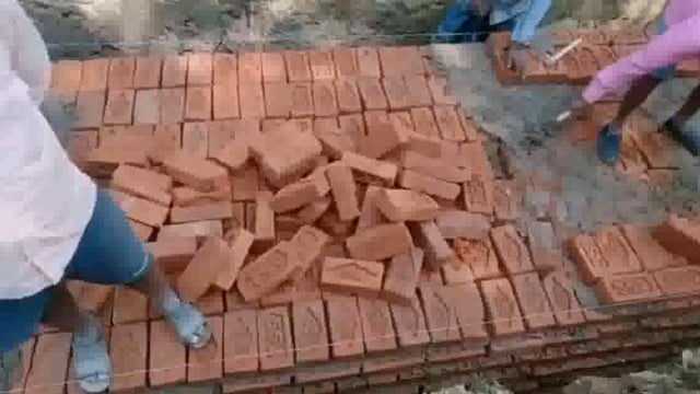 जिले के विकास में घटिया निर्माण का चलन बढ़ा, विभाग की आँख बन्द
