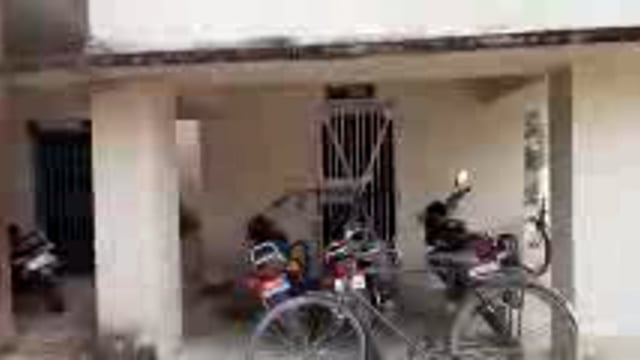 सियानी गांव में छापेमारी के दौरान 6 लीटर देसी शराब बरामद कारोबारी फरार।