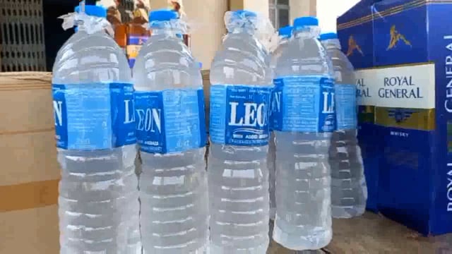 धरहरा घाट से धोरैया पुलिस ने 18 लीटर देशी महुआ शराब किया बरामद