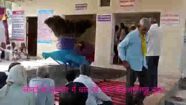 सोनई के लहचोर वन में धरने के पांचवें दिन अनशन कारियों ने लिया मयूर नृत्य का आनंद