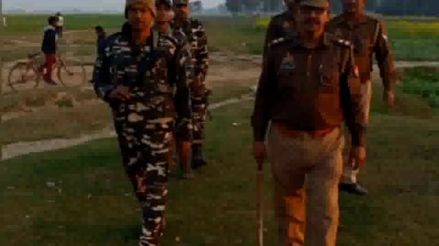 बढ़नी क्षेत्र में दो शावकों के साथ दिखा तेंदुआ